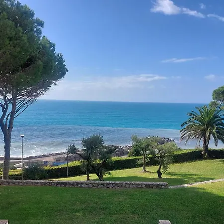 La Terrazza Sul Mare * لافانيا